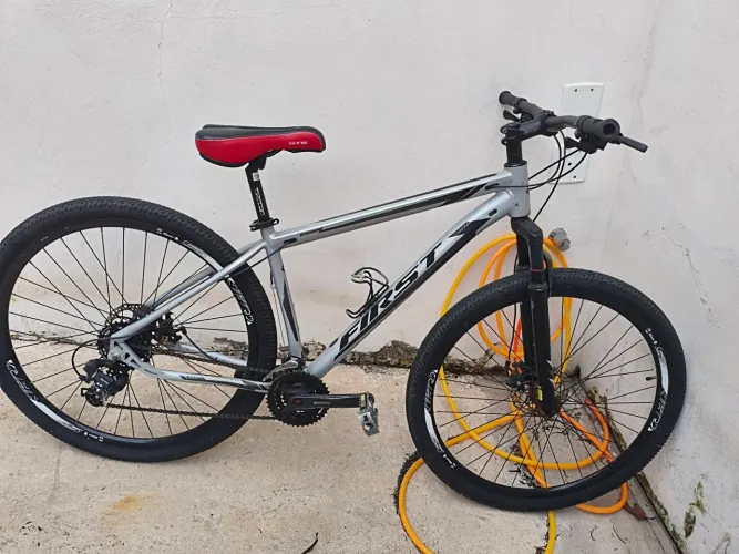 Vendo Bike First aro 29