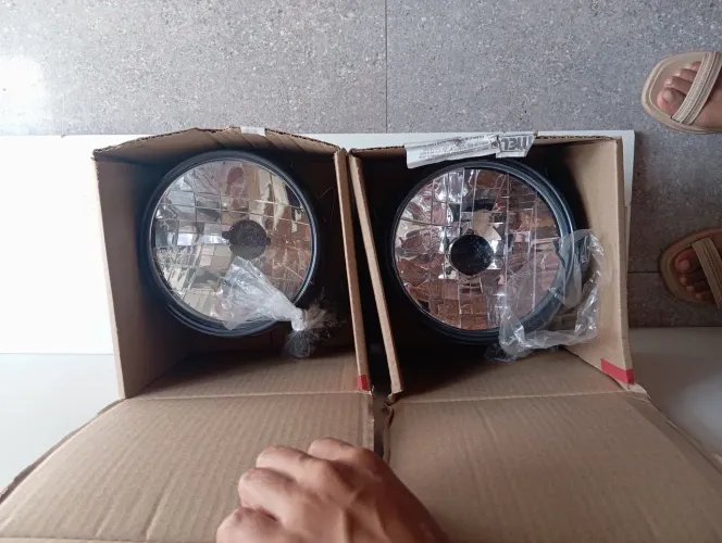 Farol pra Titan 150