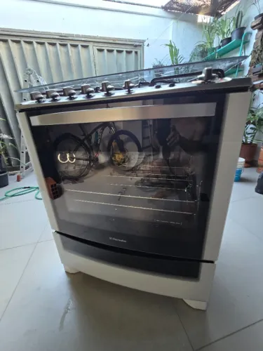 Fogão 5 bocas com grill Electrolux
