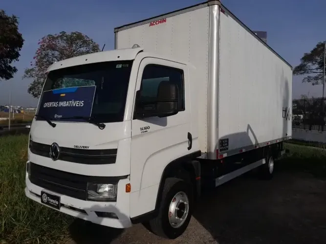 VW 11.180 4X2 ANO 2022/2023 BAÚ ALUMÍNIO FACCHINI