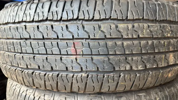 Pneu 275/65/18 Goodyer Wrangler  85 % vida útil