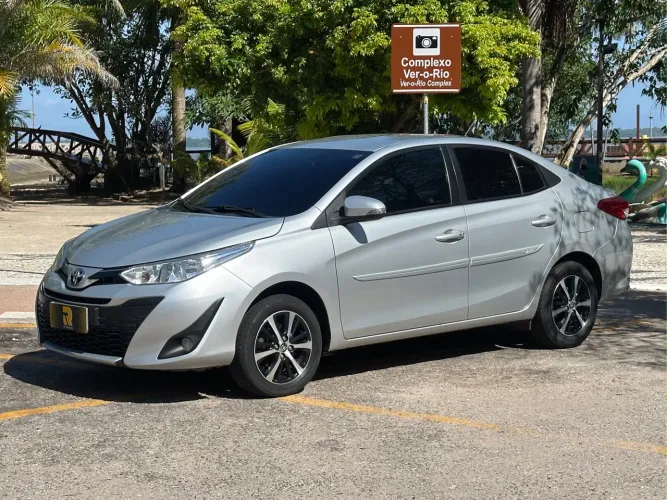 Toyota Yaris XLS Connect Sed. 1.5 Flex 16V Aut. 2021