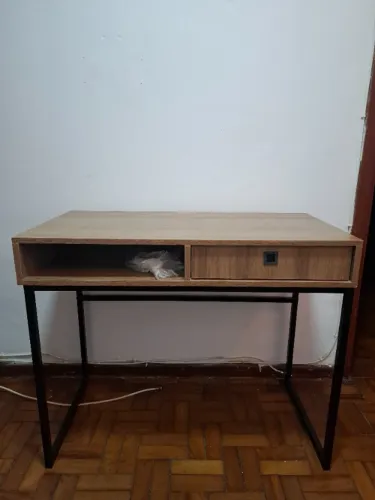 Mesa de escritório Mobly