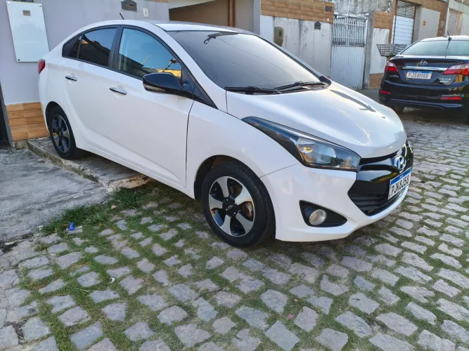 Hyundai HB20S Premium 1.6 Flex 16V Aut. 4P 2015