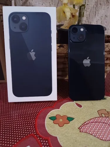 iPhone 13 128GB Meia-Noite ? Muito conservado + caixa e carregador