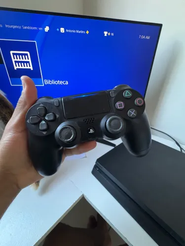 PS4 slim