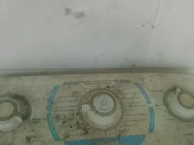 2 lavadoras com mal contato guardadas no porao que não uso ,precisa de ajustar o painel 