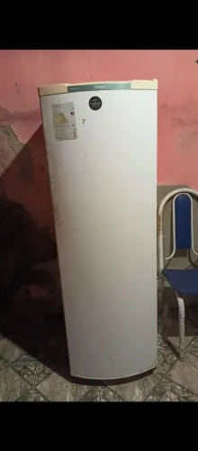 Vendo geladeira usada funcionando perfeitamente 