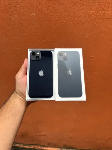 IPhone 13 - 256 gb - bateria 88% -TROCO E PARCELO 