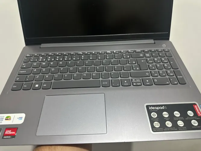 Notebook Lenovo (Novo praticamente)