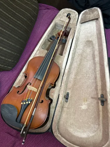 VIOLINO SEMI NOVO