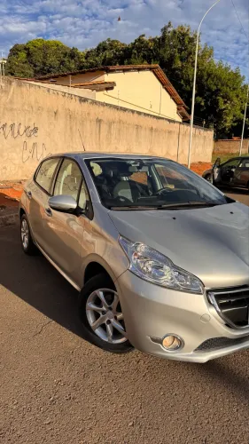 Peugeot 208 Active/active Pack 1.5 Flex 8V 5P 2015