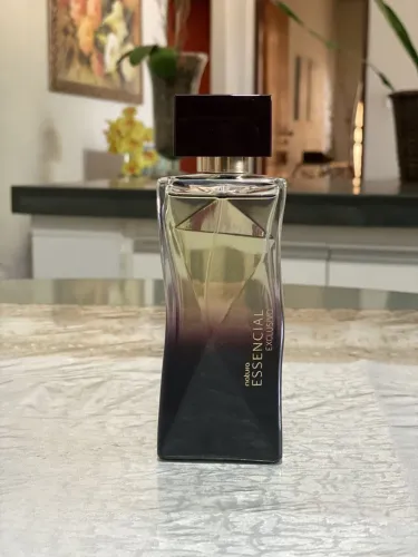 ESSENCIAL EXCLUSIVO FEMININO