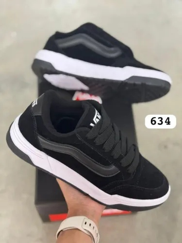 Tênis casual masculino e feminino 