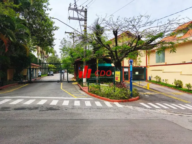 Condomínio Morumbi Sul Privê: Excelente residência com 3 dormitórios, sendo 1 suíte com sa