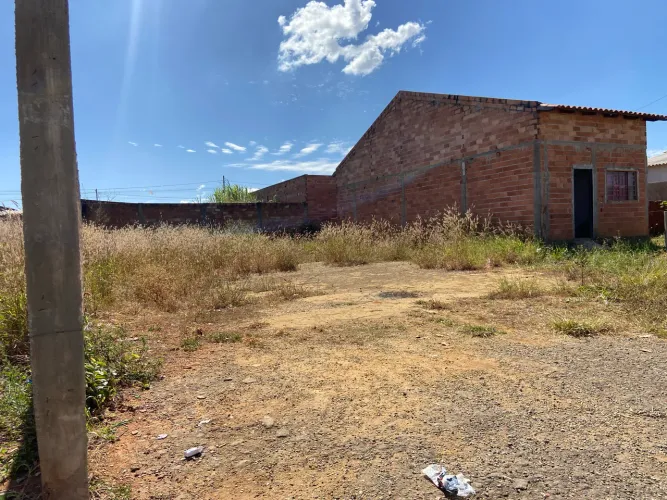 Lote Res. Porto Seguro - Abadia 