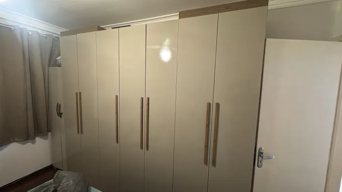 Guarda-roupa 7 portas