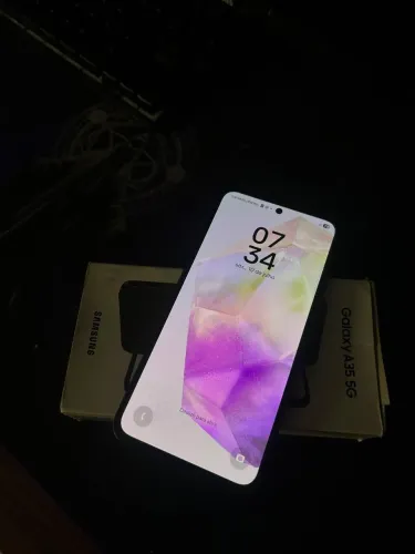 SAMSUNG A35