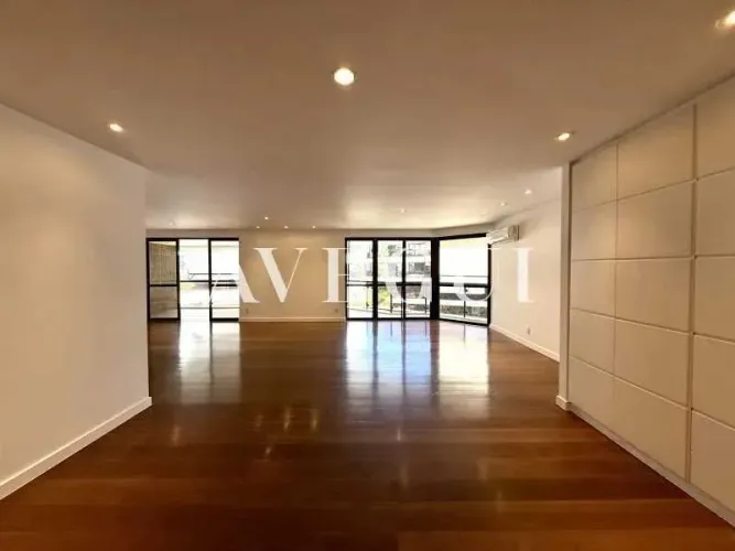 Apartamento amplo no Jardim Botânico com 3 suítes e varanda - 280 m²