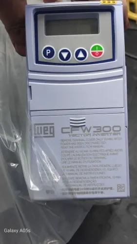 Vendo inversor trifasico 220V