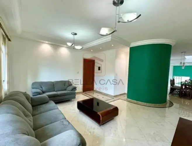Sobrado de 257m2 com 4 Dormitórios À Venda na Vila Prudente
