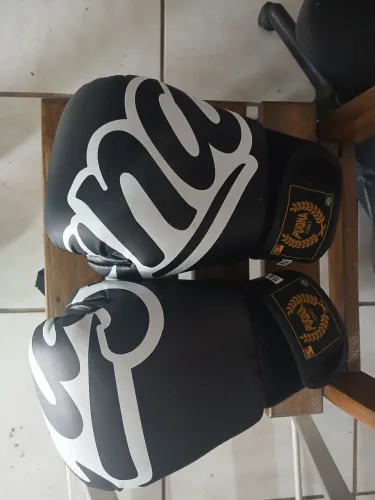 Luvas de Boxe novas