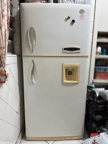 Geladeira LG  frost free largura 80cm