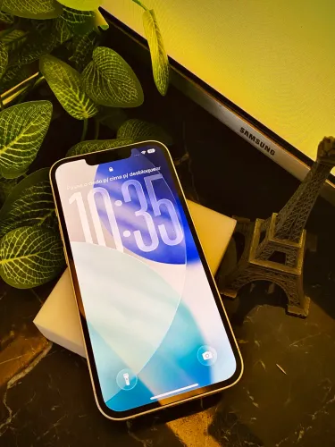? iPhone 13 128GB - Estado de Novo + Bateria 100% ?