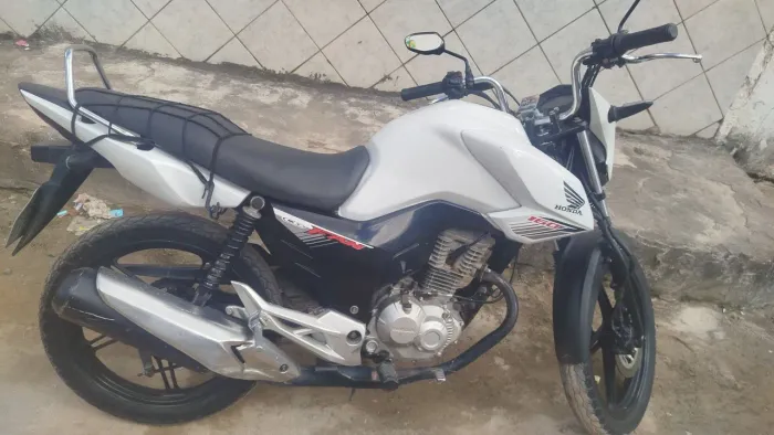 Moto 160
