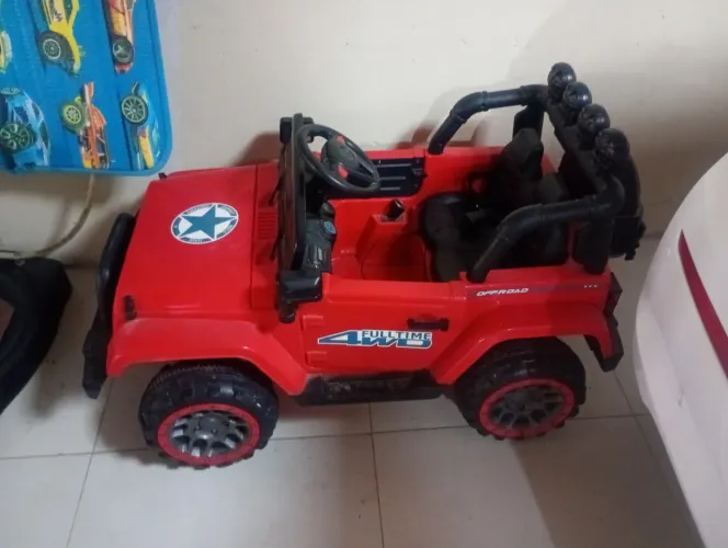 Carrinho elétrico infantil