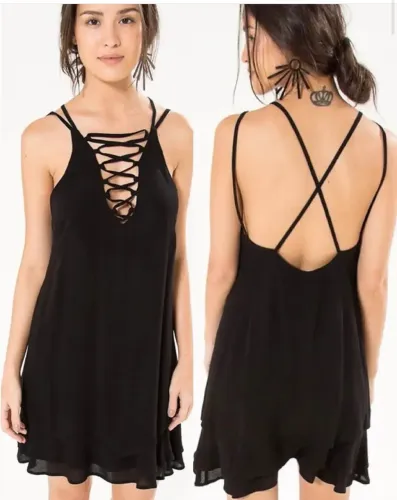 Vestido Farm texturizado com recortes frontais P