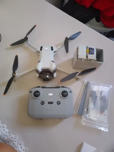 Drone dji mini 4 pro