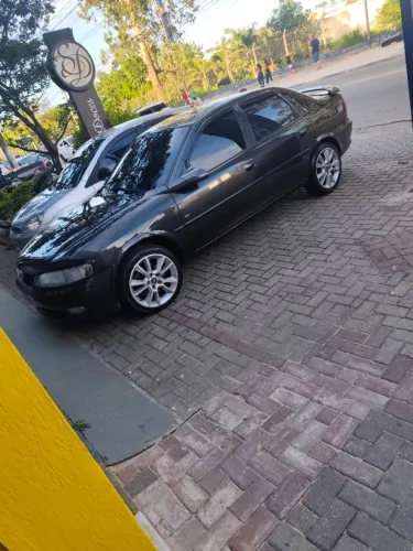 Chevrolet Vectra CD 2.2 16V / 2.0 16V Mec./aut. 1998