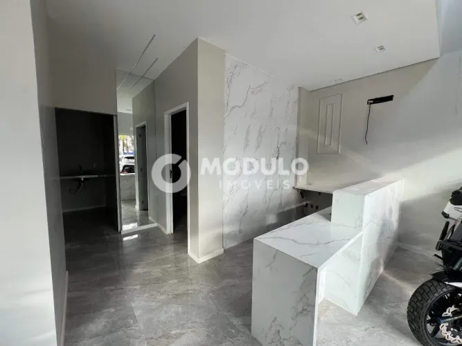 Loja comercial disponível para locação no bairro Vigilato Pereira.