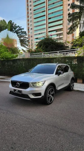 Volvo XC40 T-4 2.0 190cv FWD 2019
