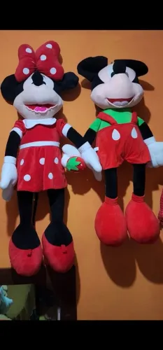 PELÚCIAS GIGANTES CASAL MICKEY E MINNIE NOVOS LINDOS.