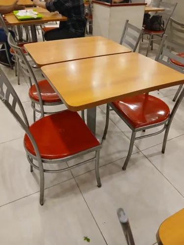 Mesa e Cadeiras para Resraurante
