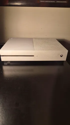 XBOX ONE S + 2 controles originais