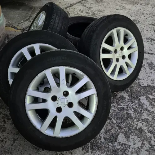Jogo de Rodas Honda Civic G7 Originais com Pneus