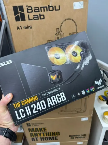 Water Cooler Asus TUF Gaming LC II 240 ARGB - Impecável na Caixa