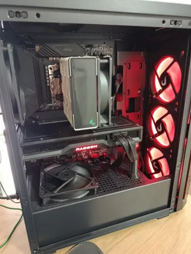 ? PC GAMER BRABO! PRA RODAR TUDO EM 2K COM SOBRA= Ryzen 7 5700X3D + RX 6750 XT ?