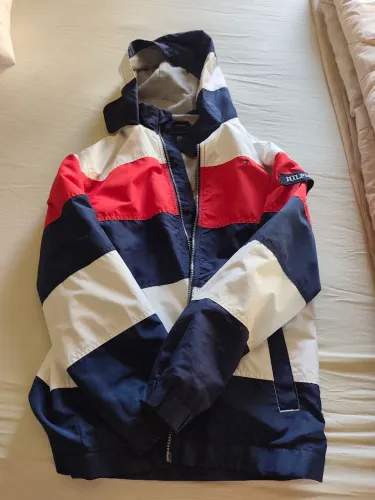 Roupas e calçados