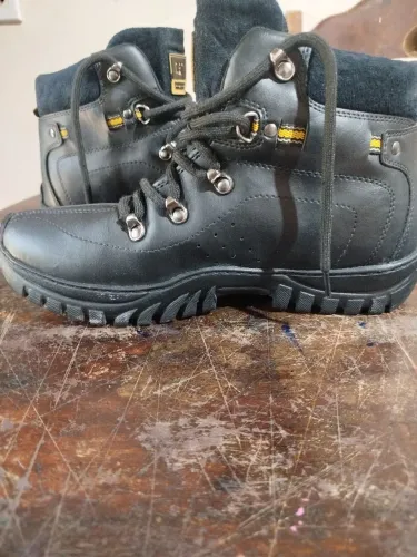 Bota CAT