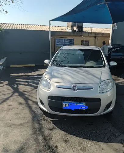 Fiat Palio Attractive 1.0 EVO Fire Flex 8V 5P 2013