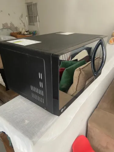 Micro Ondas - LG - Espelhado 30 litros
