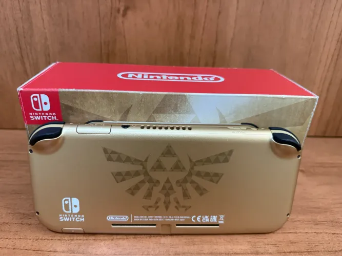 Nintendo Switch Lite Hyrule (Edição Especial)