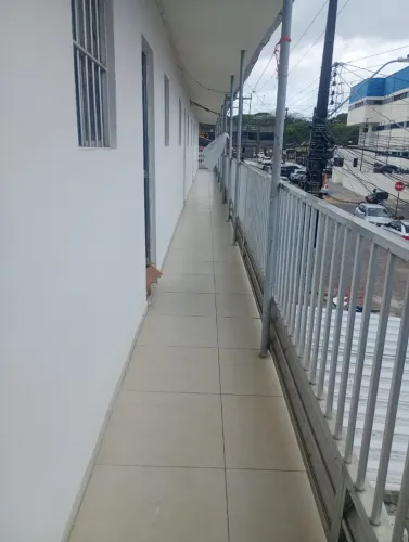 Kitnet em Cruz das Armas por trás do Hospital da Mulher / Maternidade Frei Damião 