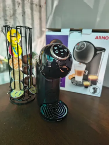 Cafeteira Nescafé Dolce Gusto Genius S Plus220v