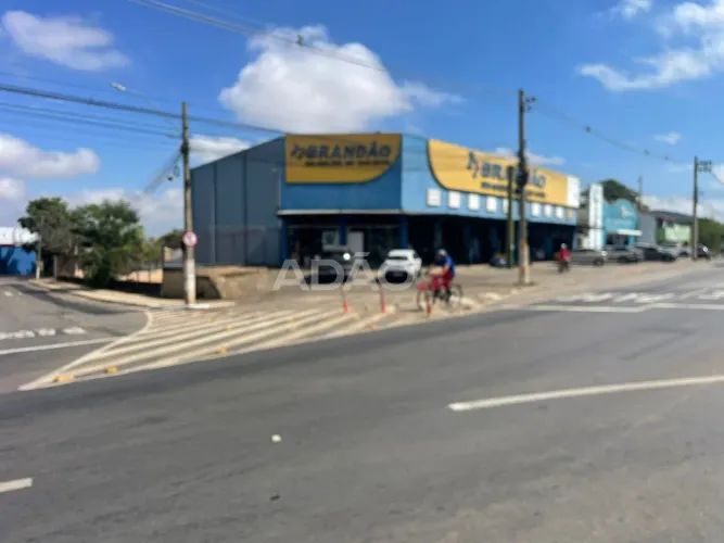Prédio Comercial em Senador Canedo