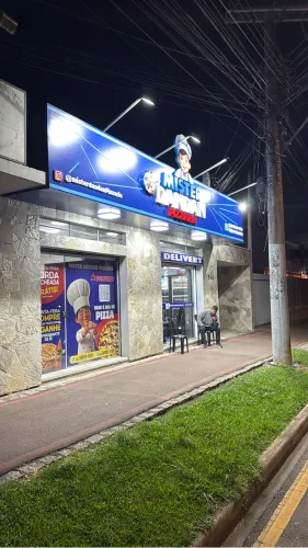 Vendo pizzaria delivery em (Sjp) com ótimo faturamento 